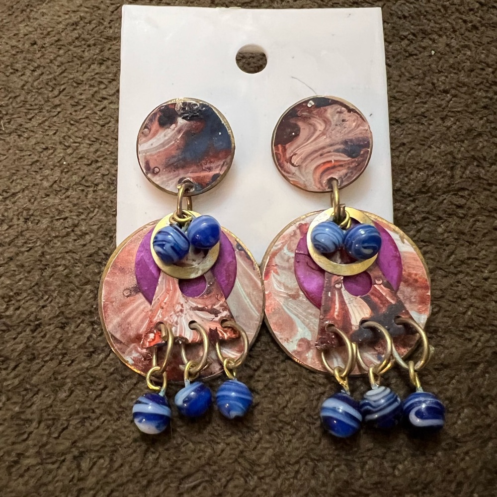 Artsy earring